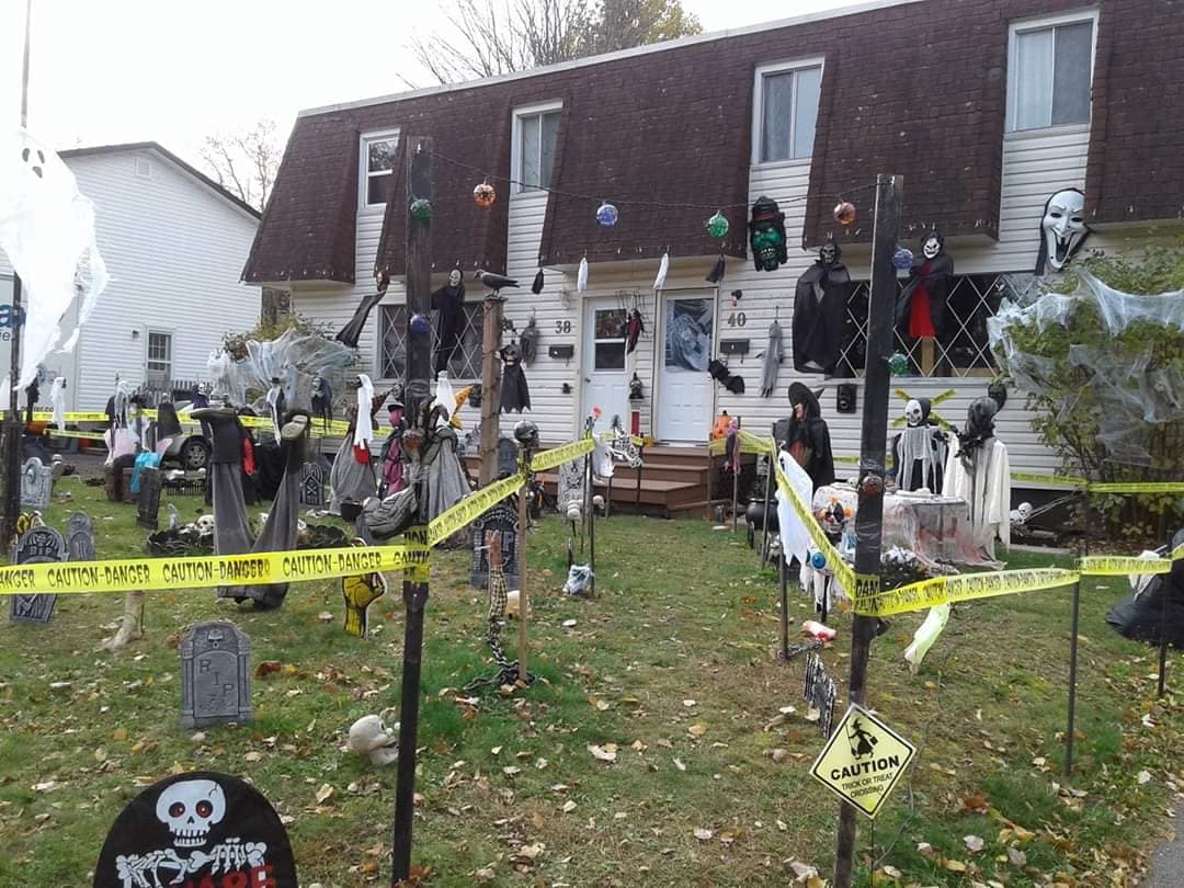 Halloween Displays In Greater Moncton with Ruth Ann Swansburg